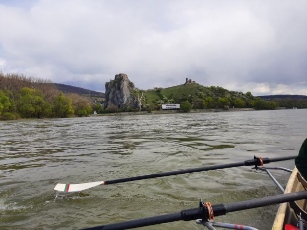 Donau 2022 Grenze zur Slowakei