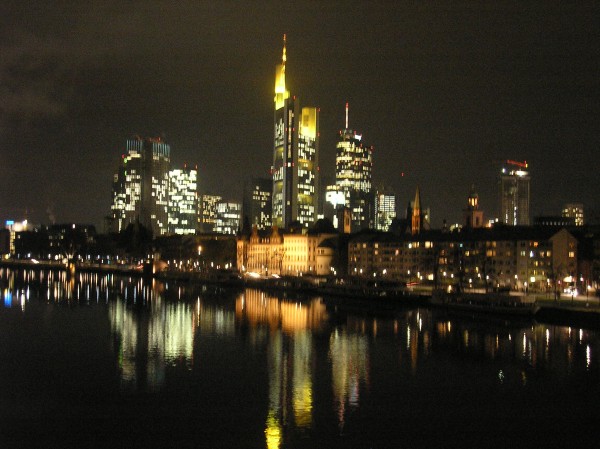 Frankfurt bei Nacht MDK08
