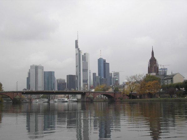 Frankfurt vom Ruderboot aus MDK08