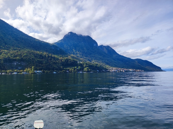 Genfer See Berge an der Küste 2023