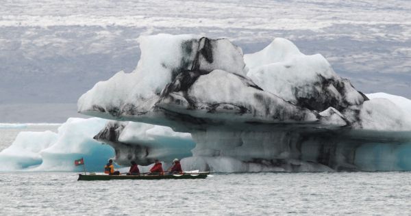 Inrigger vor dem Eisberg Island 2022