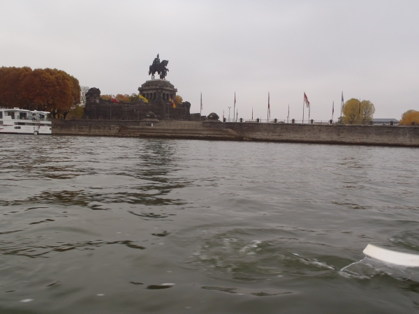 deutsches Eck im Koblenz vom Ruderboot aus 2015