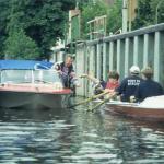 beeskow schleuse ruderboot tauschende Ruderer