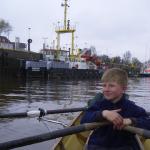 Levon im Hafen Ruderboot