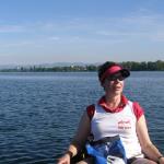 Steuerfrau mit Bergkulisse Bodensee 09