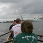 Ruderboot im Rostocker Hafen 09