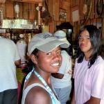 Maedels beim Shoppen S11