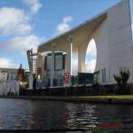 Bundeskanzleramt vom Wasser aus 2012