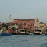 Chaos vor dem Bahnhog von Venedig 2013