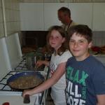 Hannes Martin Anna beim Kochen Rahnsdorf 2013