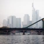 Frankfurt skyline vom ruderboot 2015