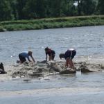 Kanal und Sandburgenbau an der Weichsel P09