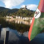 Cochem Burg mit Flagge 2021
