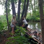 Ruderinnen beim Baeume klettern 2021