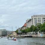 Berliner Innenstadt 2022 Mühlendammschleuse Ruderboote