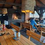 Abendessen vorbereiten in Aljmas Donau 2022