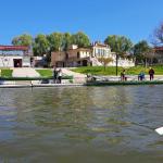 Ruderclub Györ Boote einsetzen Donau 2022