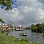 Ruderboote an der Innenstadt Spree 2024