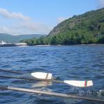 Frachter auf dem Rhein