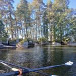 geschütze Lagune auf einer Insel mitten im See