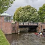 Brückendurchfahrt bei höherer Brücke