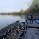 Päckchenlagerung der Ruderboote am Steg
