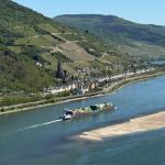 Sandbank vor der Anlegestelle in Bacharach