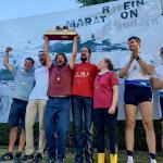 Gewinner auf dem Podium