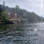 Schwedenhäuser auf einer Schäreninsel